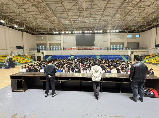 体育学院‖“守国安底线,筑安全防线”升旗仪式